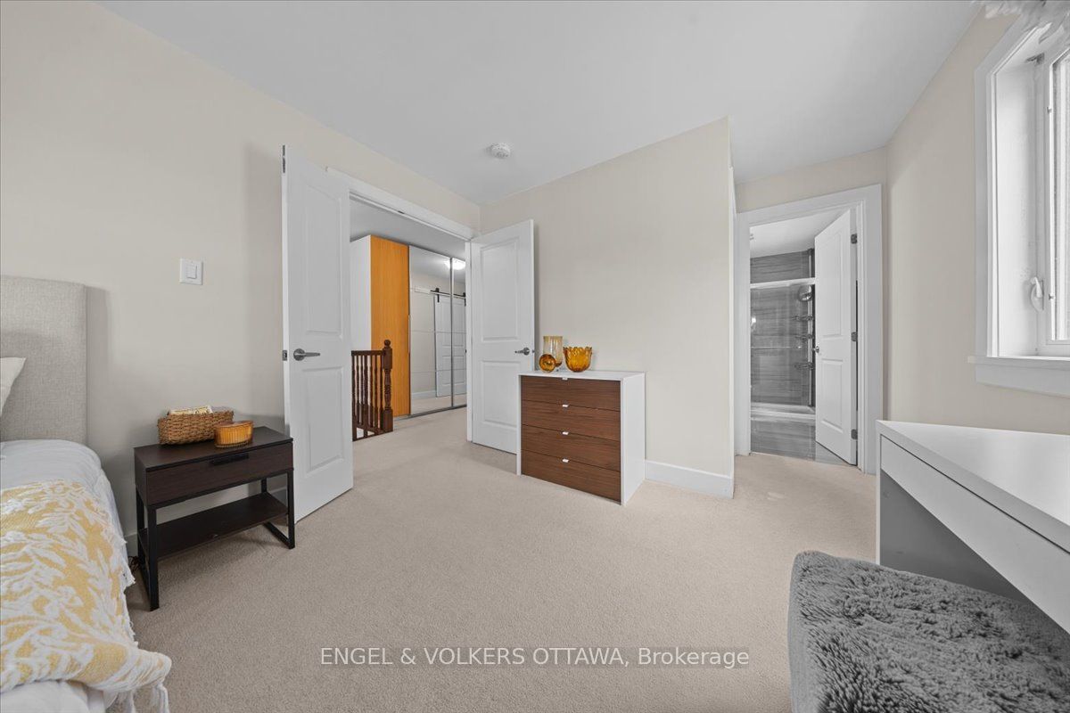 209 Bert Hall Street Property Photo 23