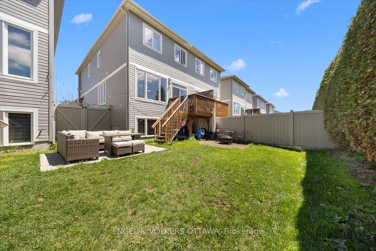 209 Bert Hall Street Property Photo 37