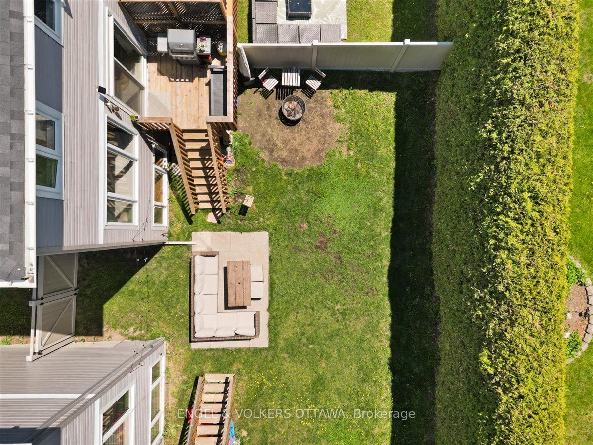 209 Bert Hall Street Property Photo 38