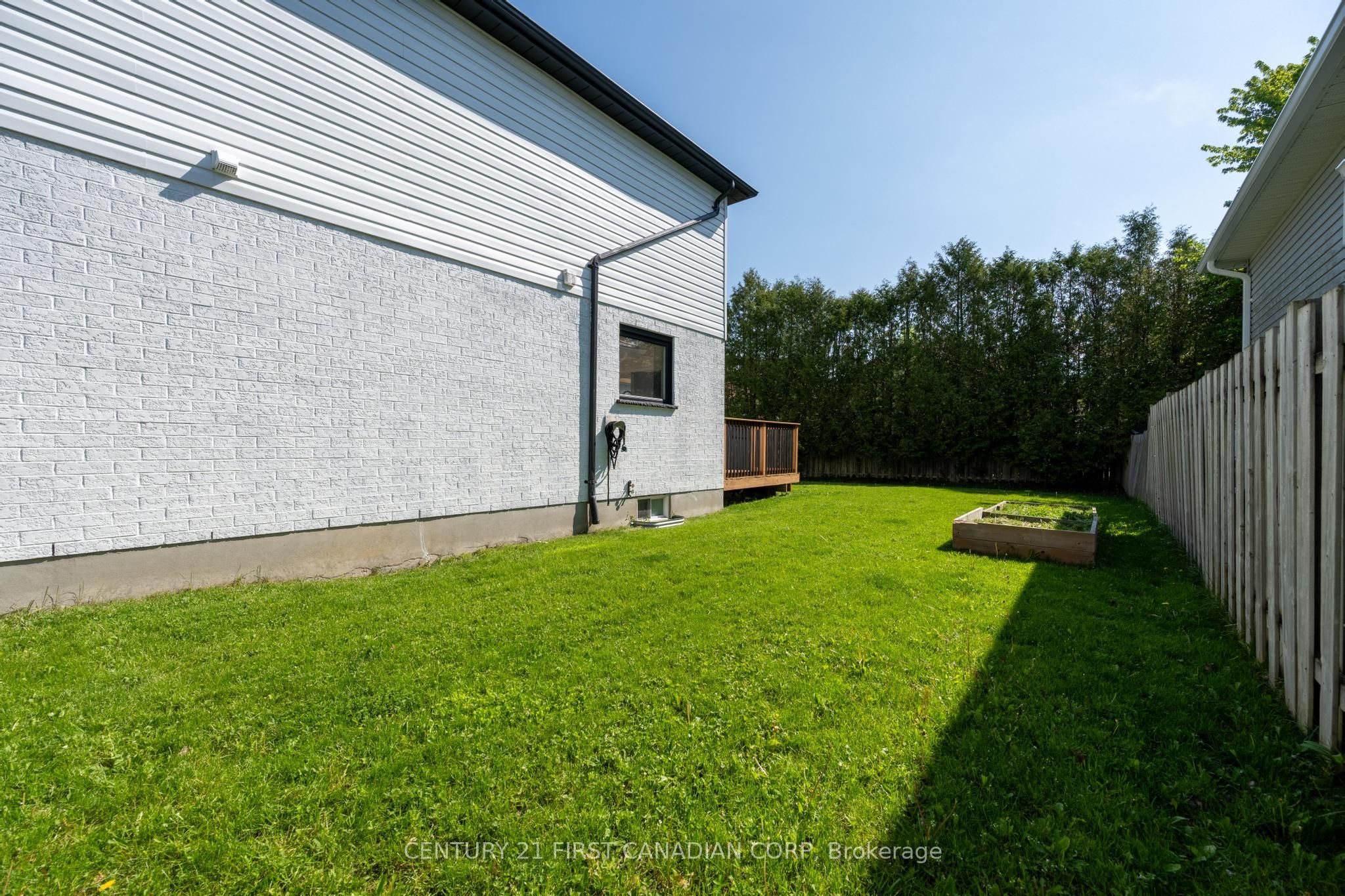 168 Gibson Crescent Property Photo 33