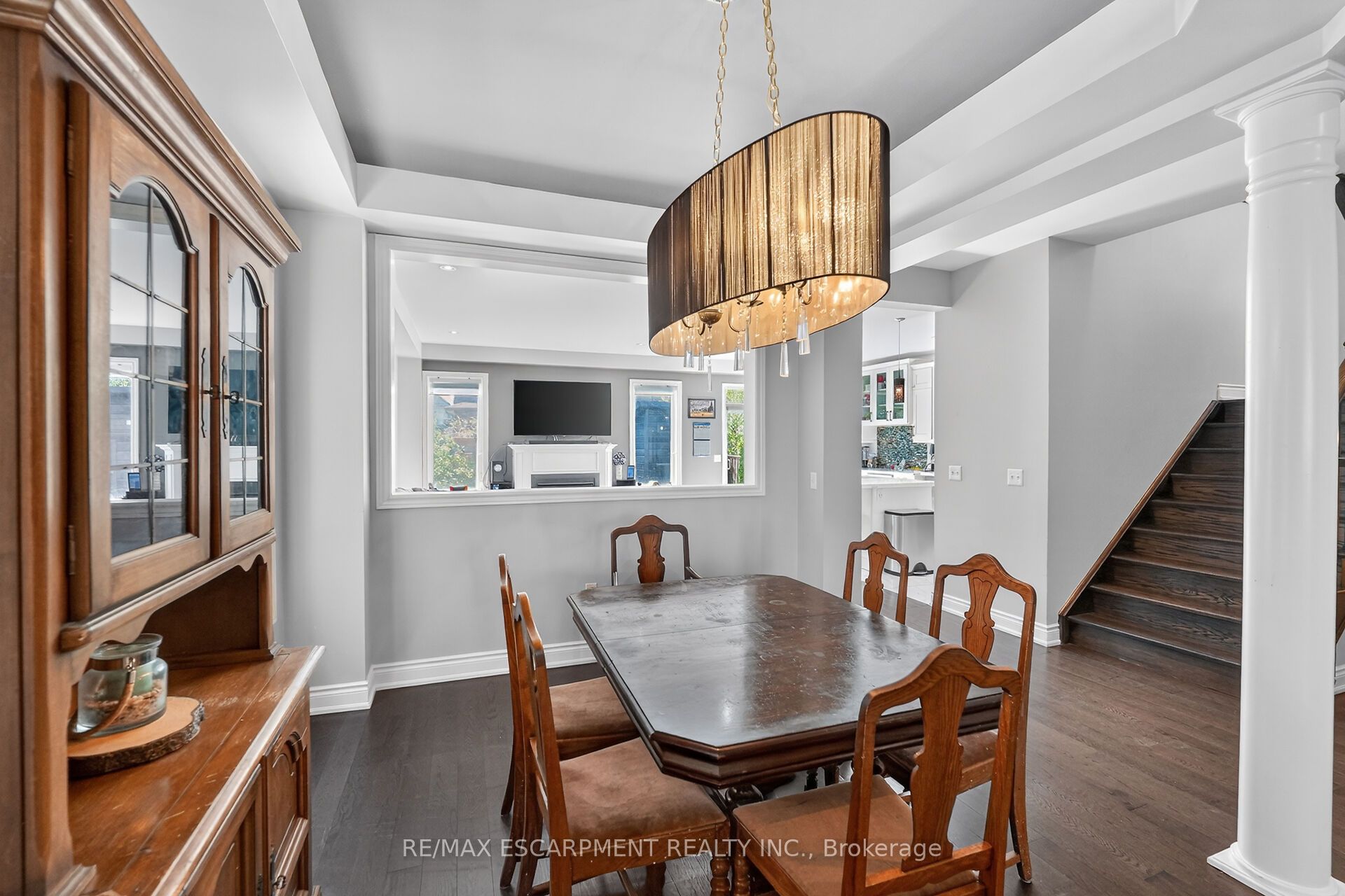 82 Chaumont Drive Property Photo 8