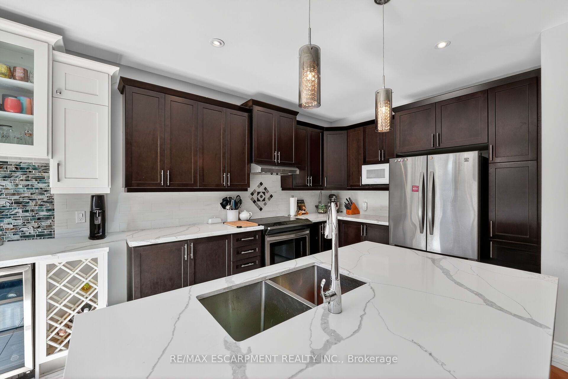 82 Chaumont Drive Property Photo 10