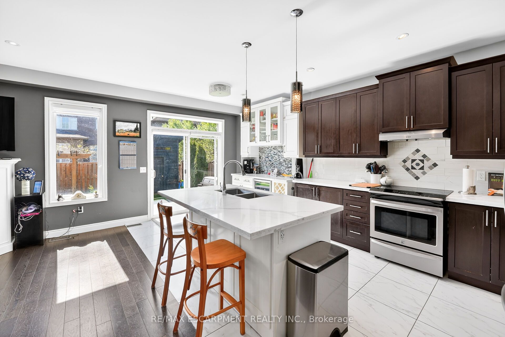 82 Chaumont Drive Property Photo 16