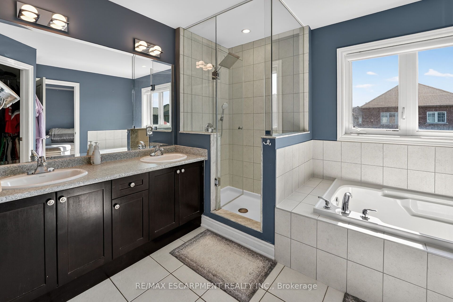 82 Chaumont Drive Property Photo 23