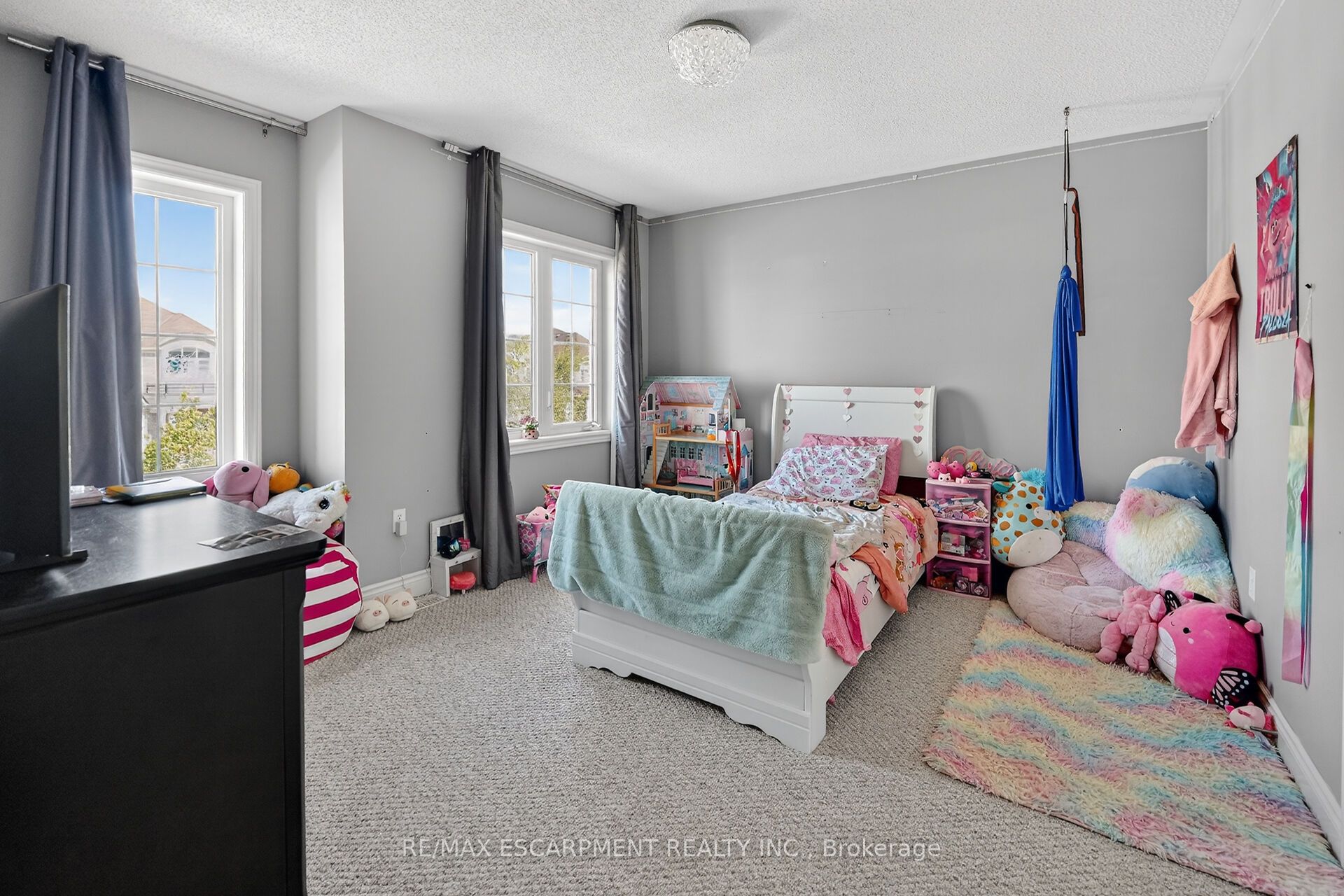 82 Chaumont Drive Property Photo 26