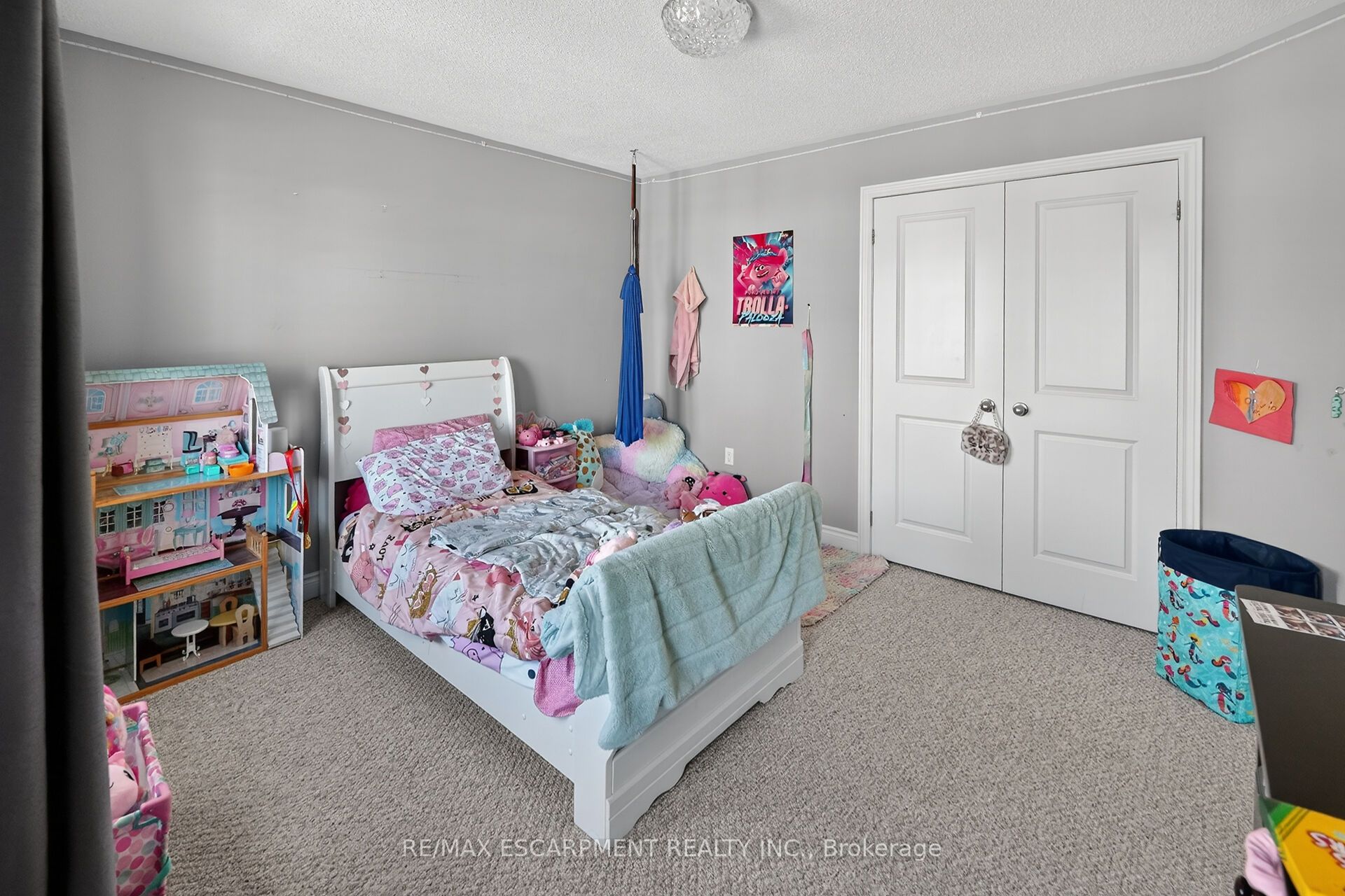 82 Chaumont Drive Property Photo 27