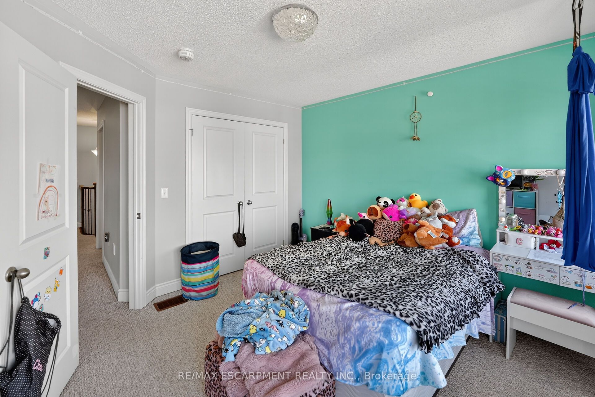 82 Chaumont Drive Property Photo 31