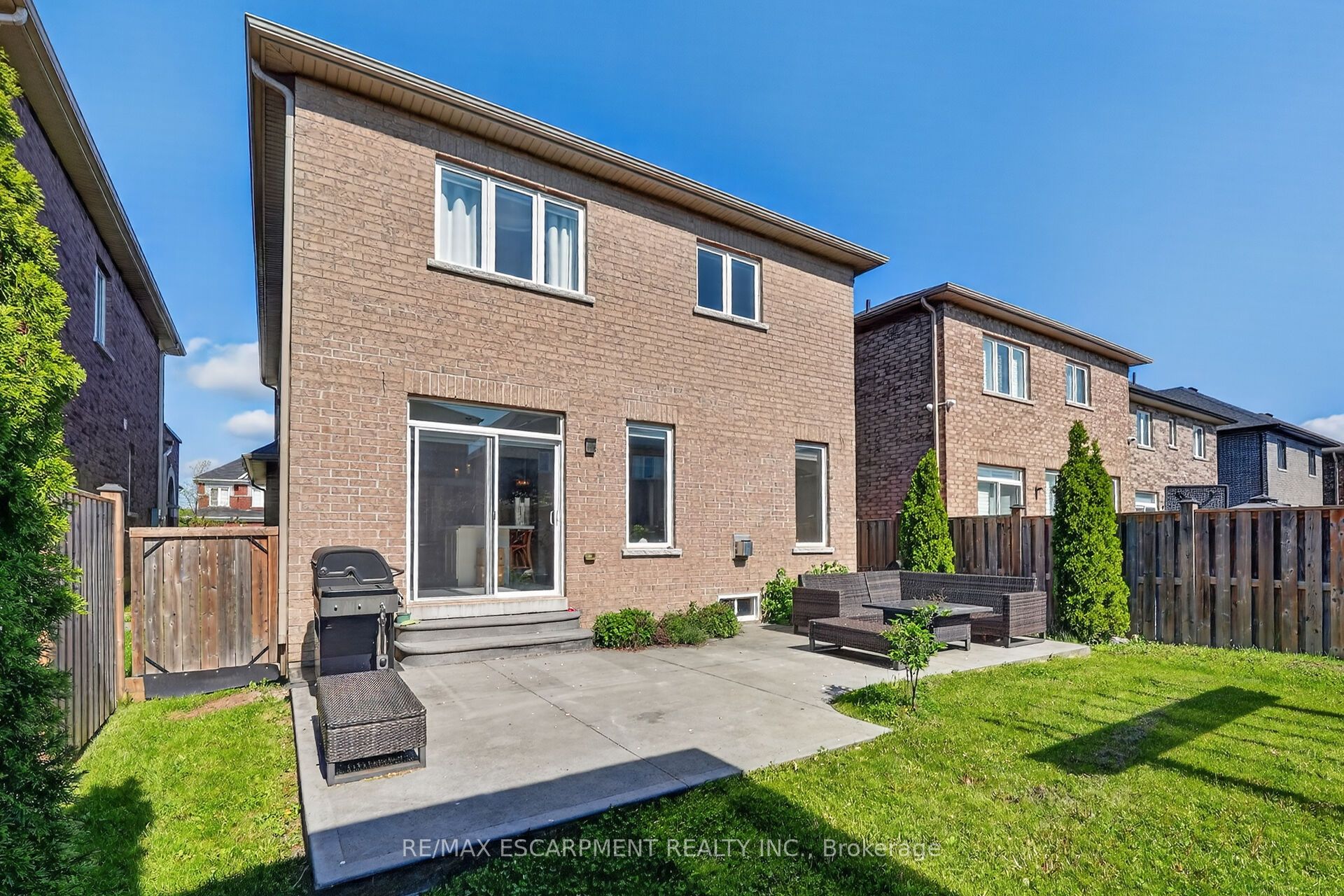 82 Chaumont Drive Property Photo 34
