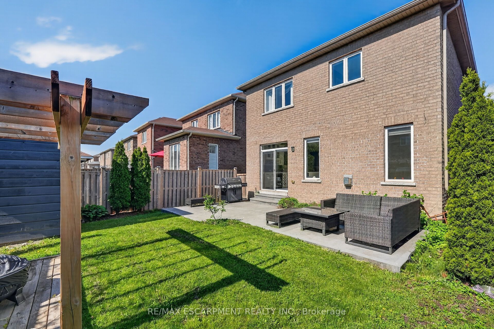 82 Chaumont Drive Property Photo 36