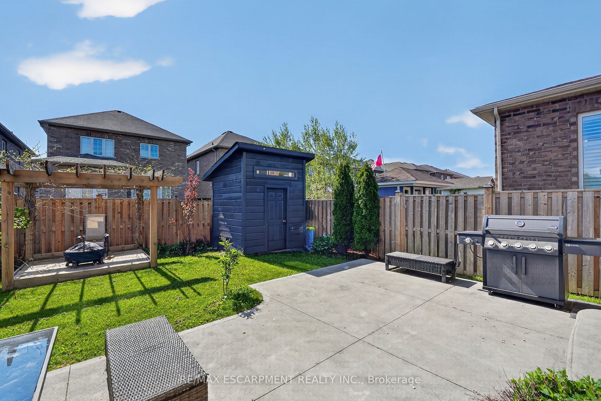 82 Chaumont Drive Property Photo 38