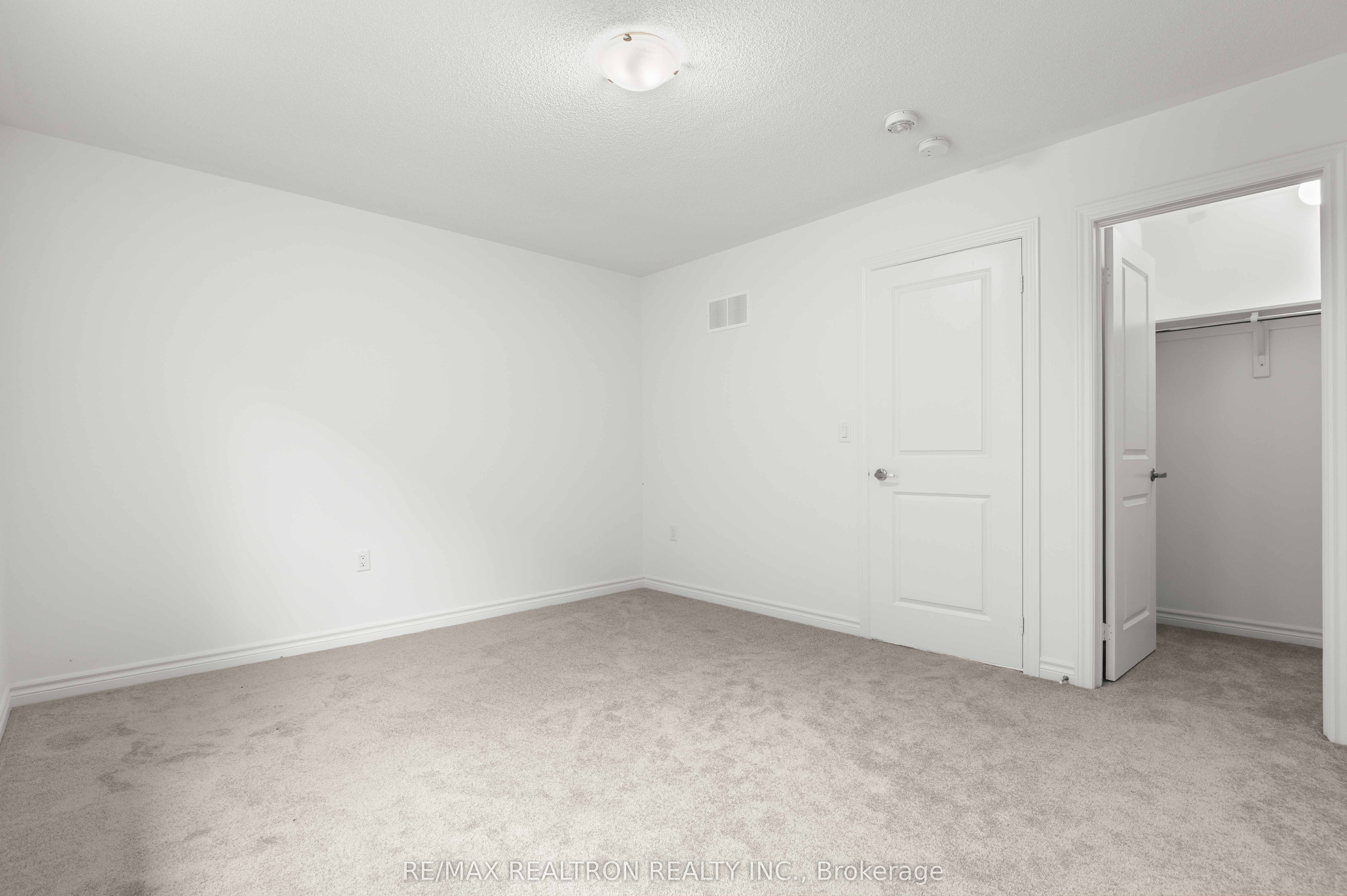 434 Vandusen Avenue Property Photo 31