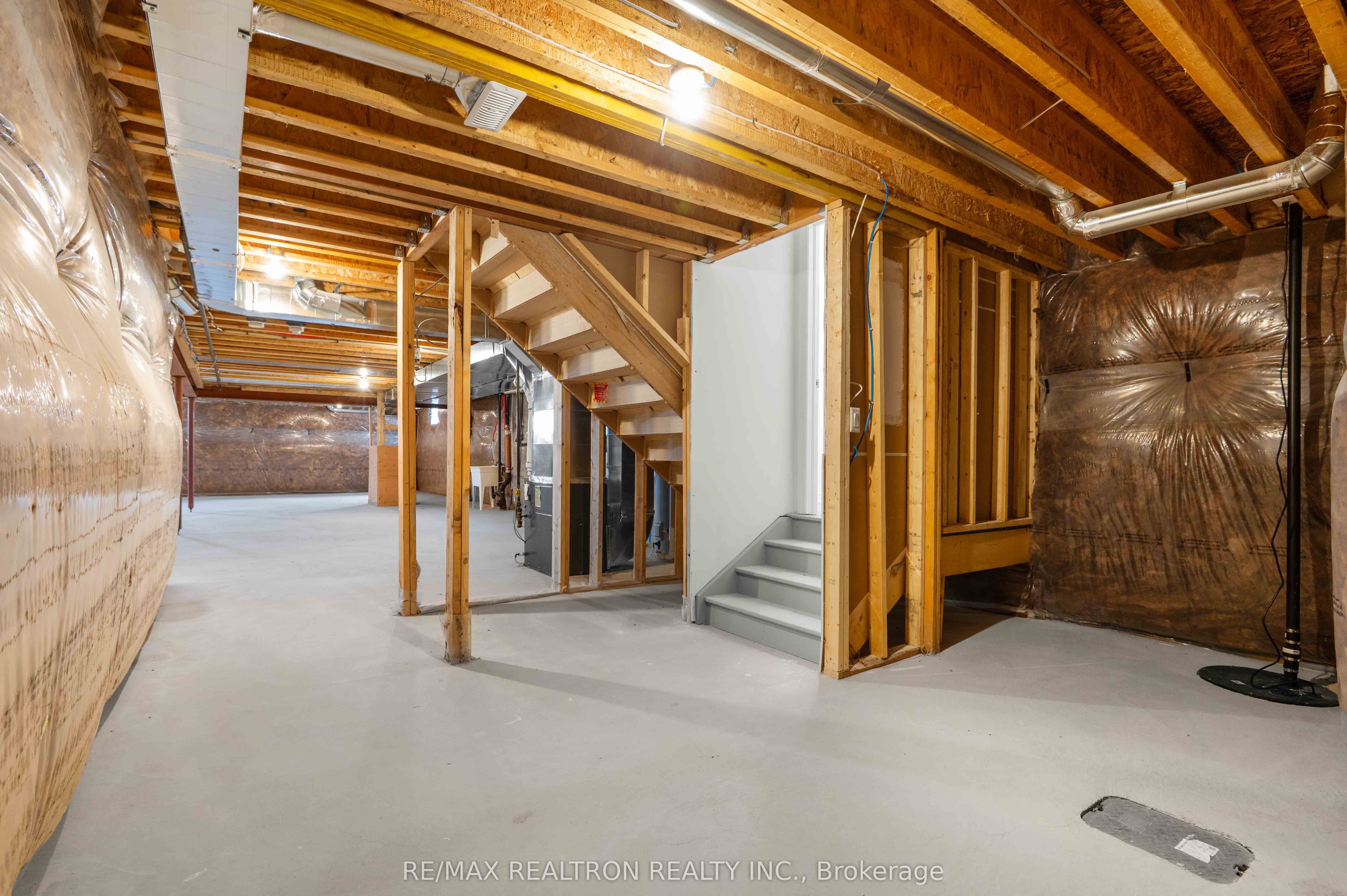 434 Vandusen Avenue Property Photo 42