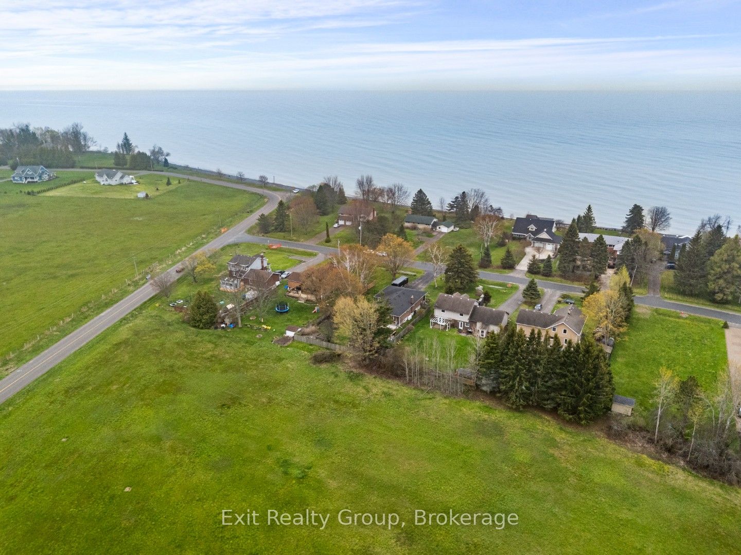 168 North Shore Road Property Photo 1