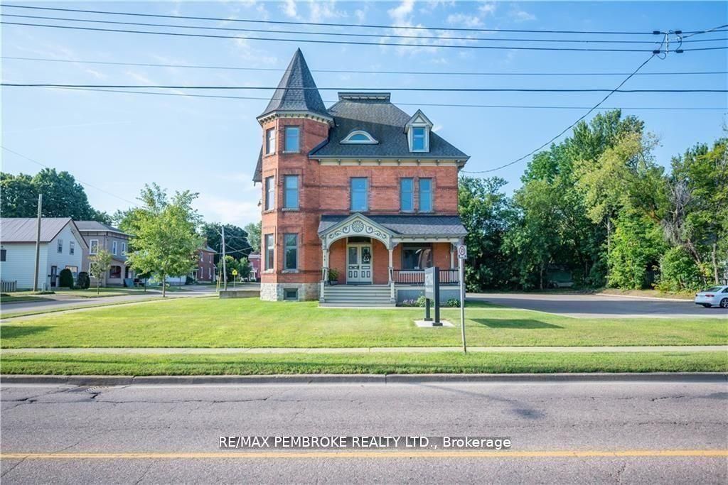464 Pembroke Street W Property Photo 32