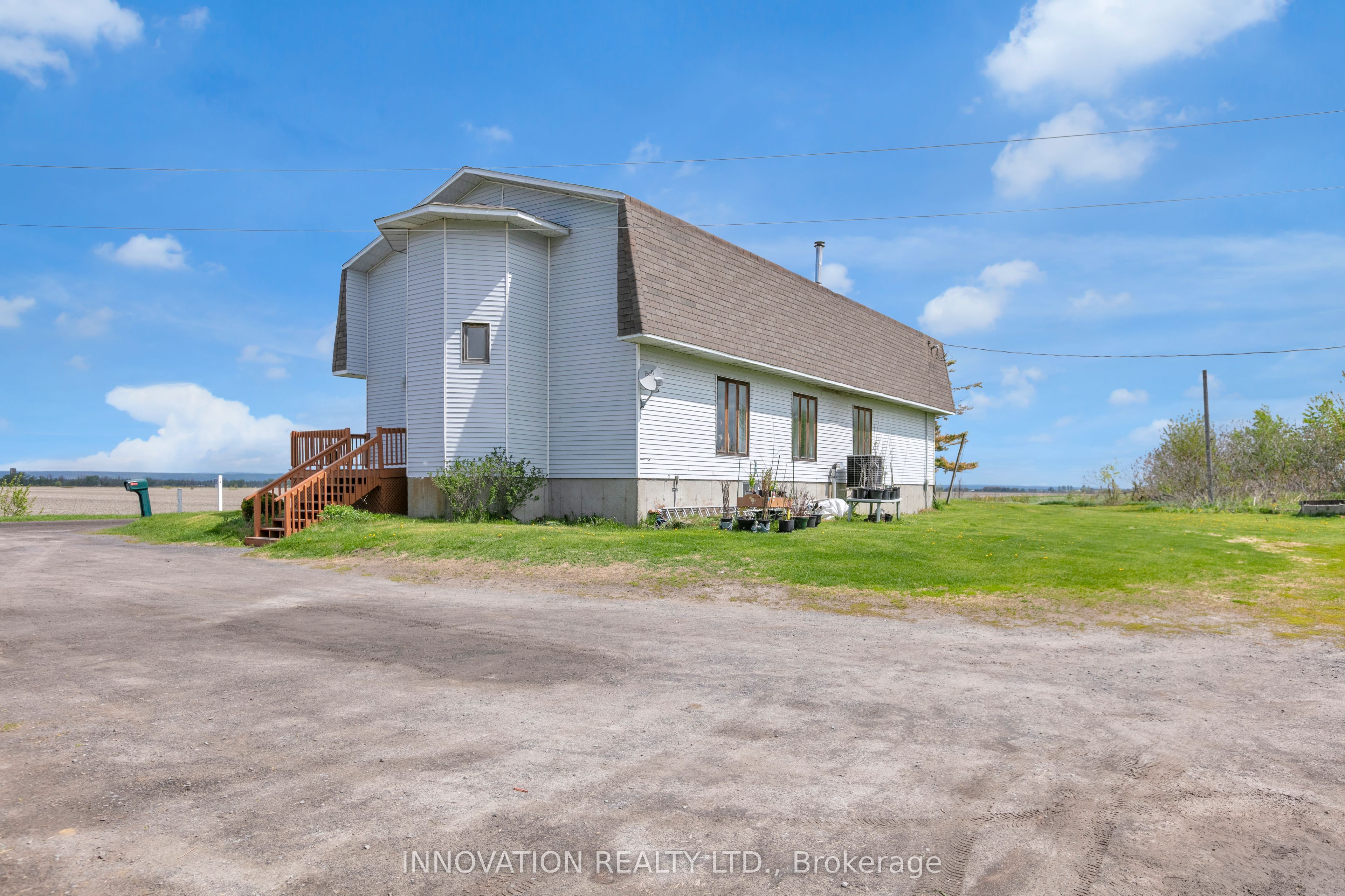 1270 Concession 8 Road Property Photo 2