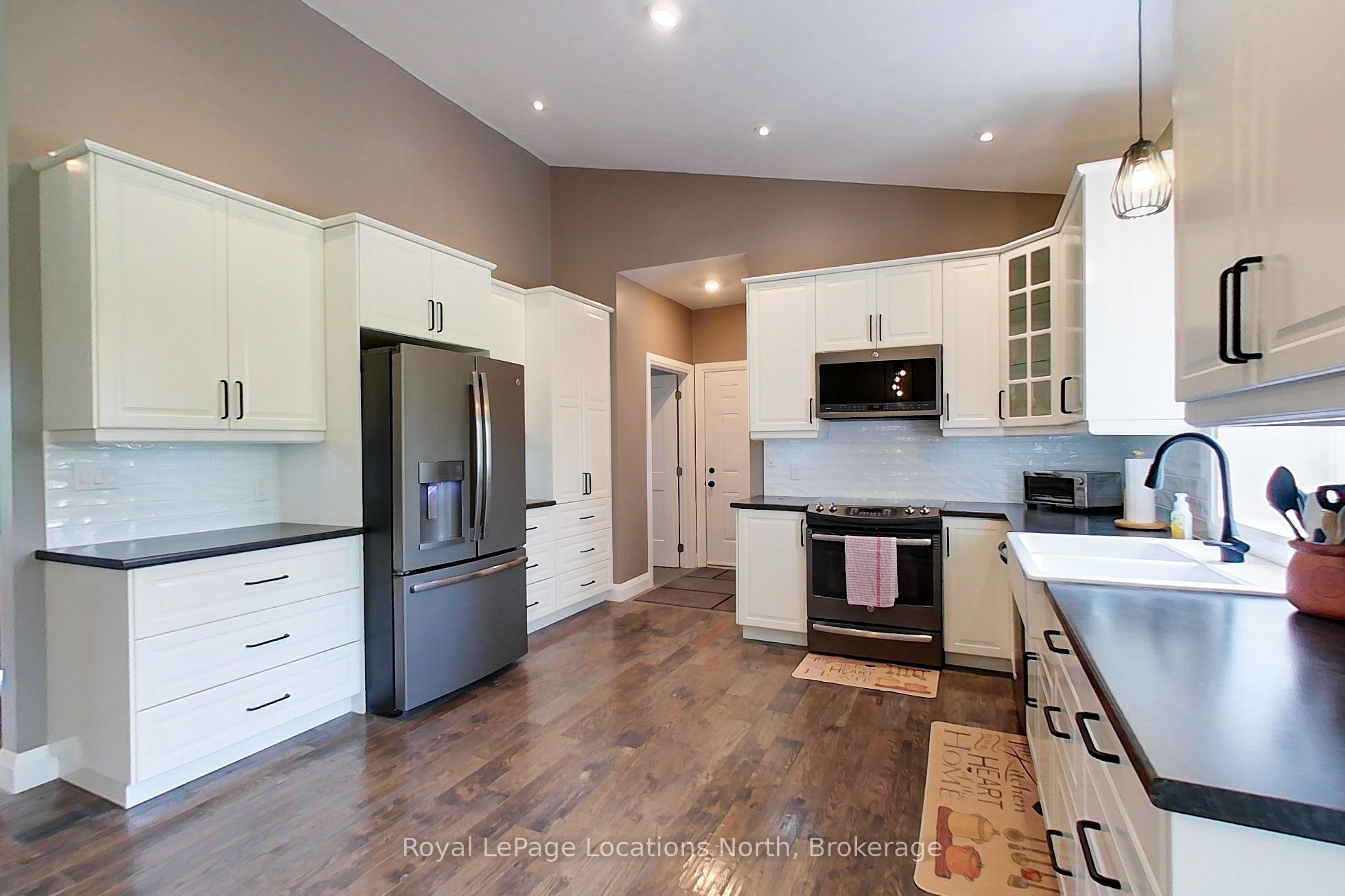 109 Robertson Avenue Property Photo 8