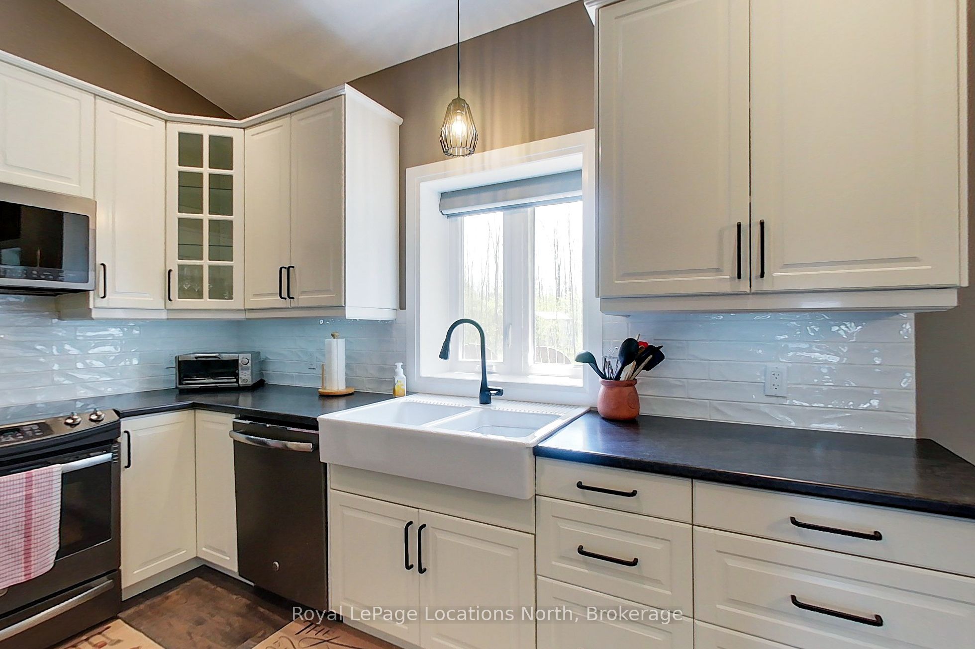109 Robertson Avenue Property Photo 9