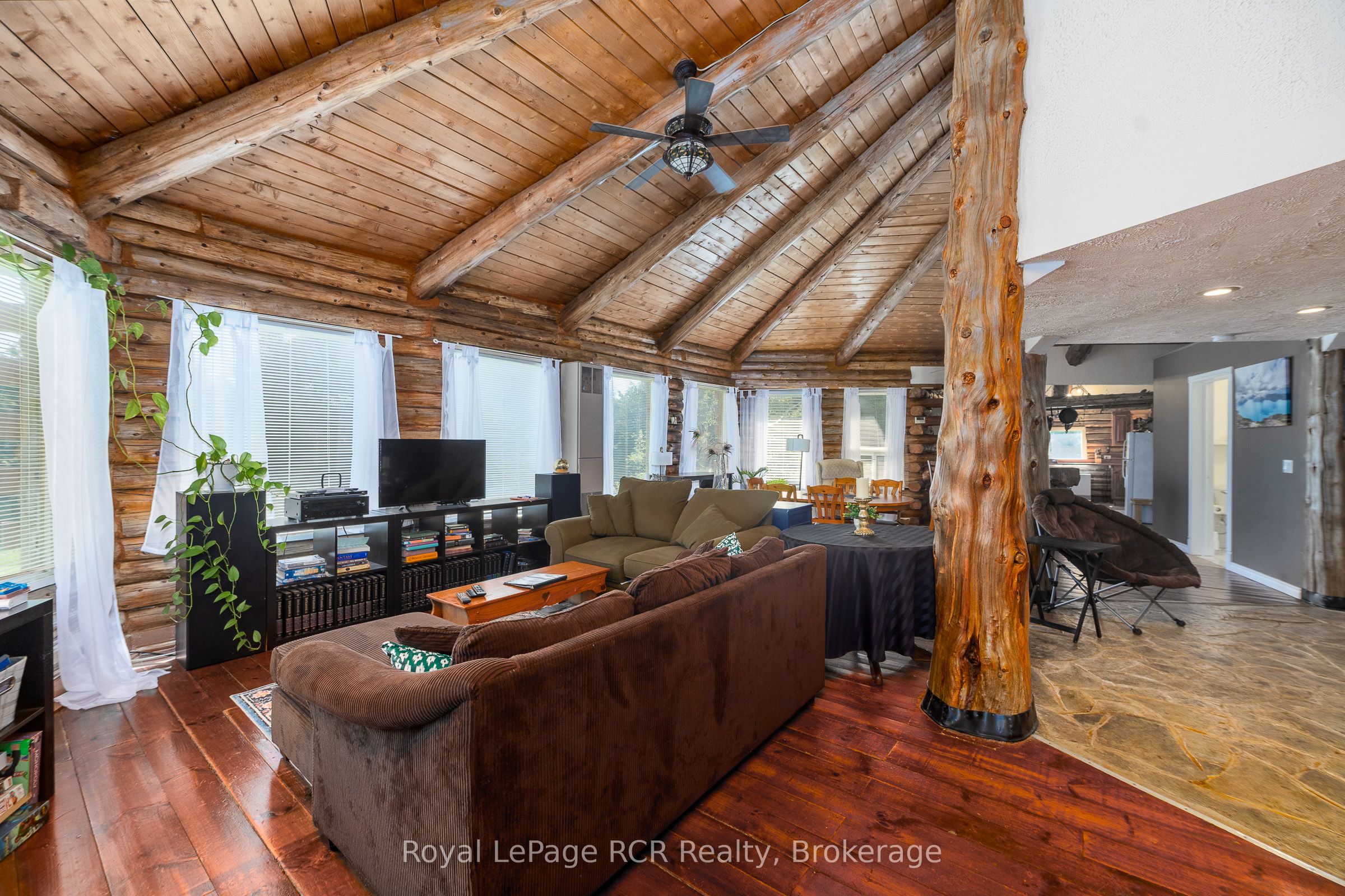 776318 Highway 10 Property Photo 6
