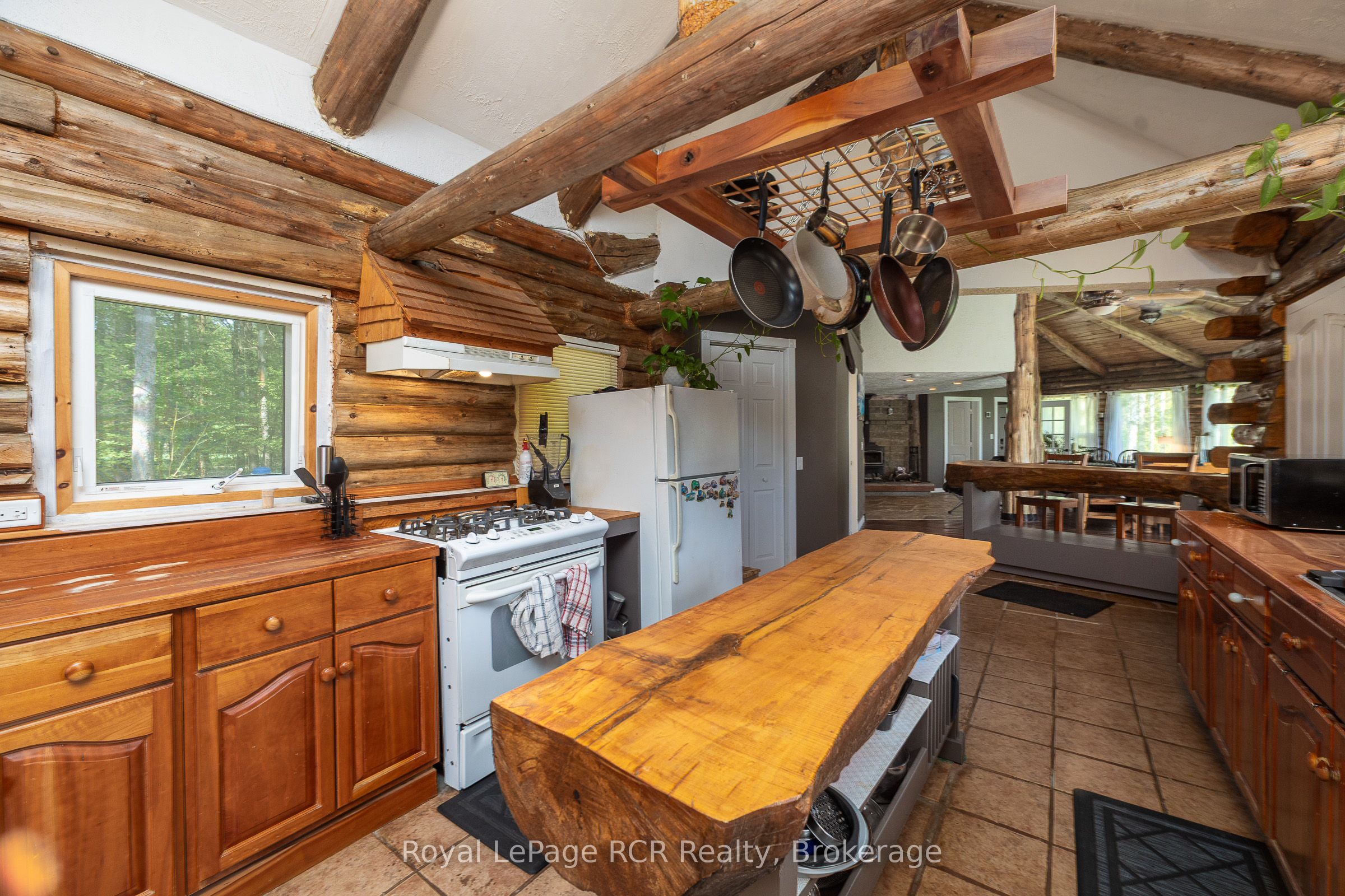 776318 Highway 10 Property Photo 15