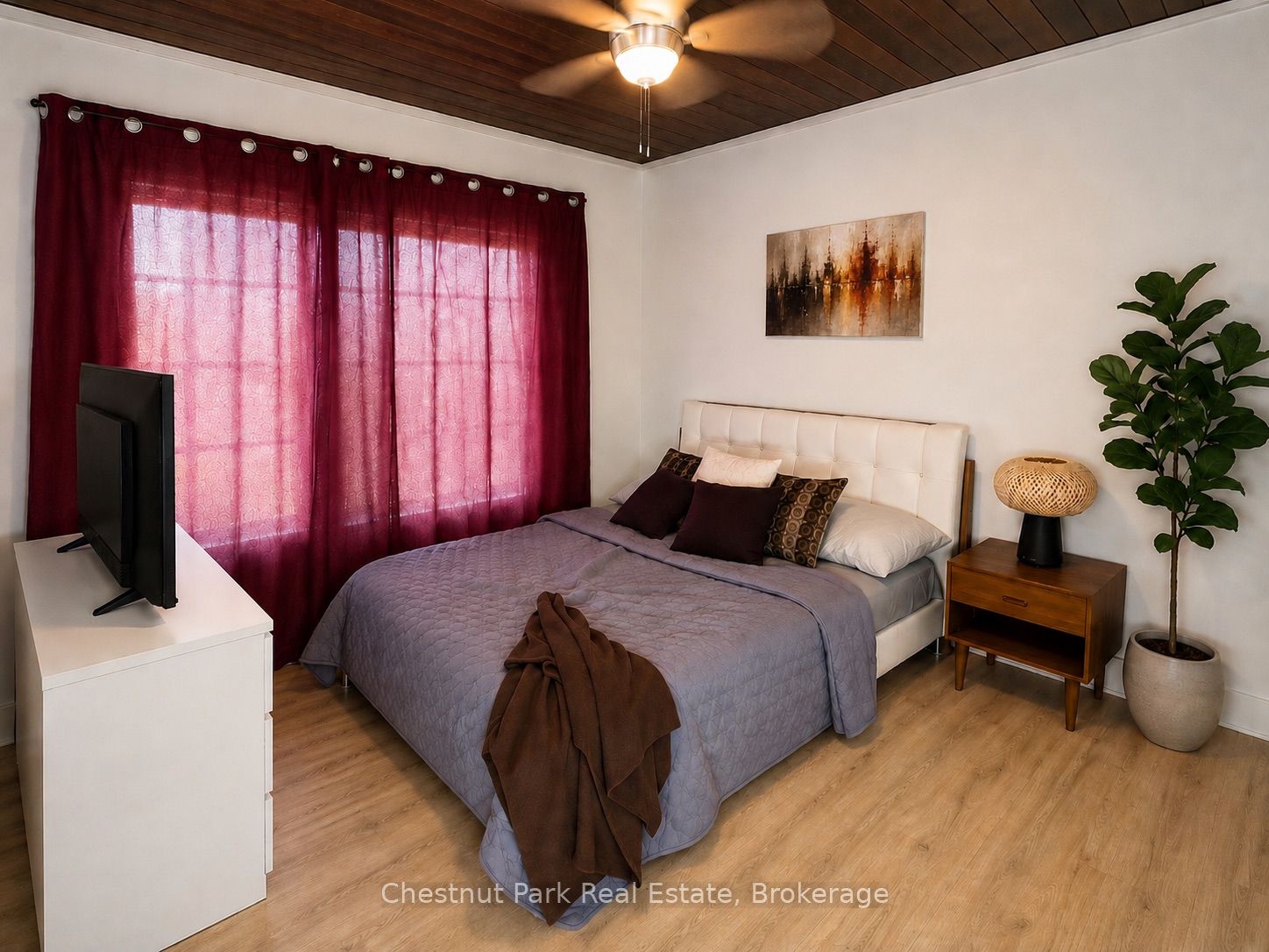 12 Ferndale Road Property Photo 25