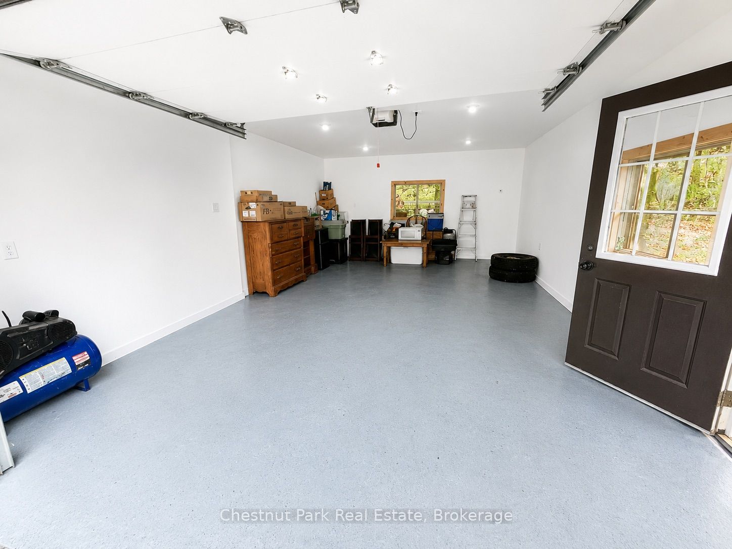 12 Ferndale Road Property Photo 36