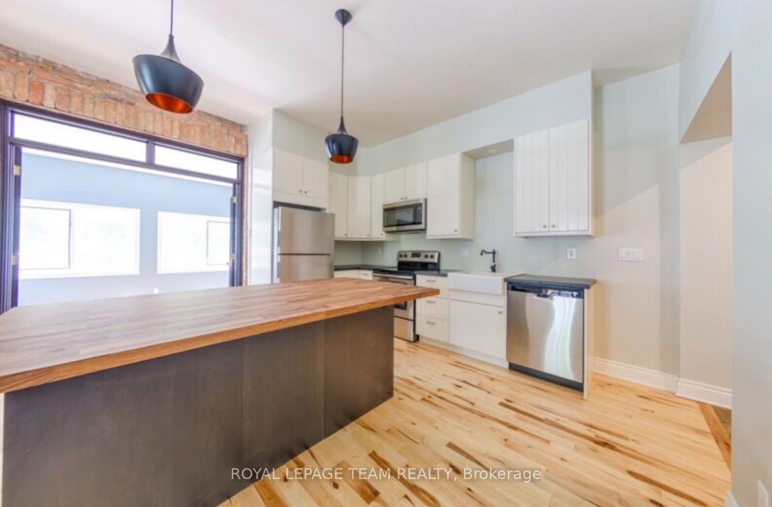 154 Elgin Street Property Photo 2