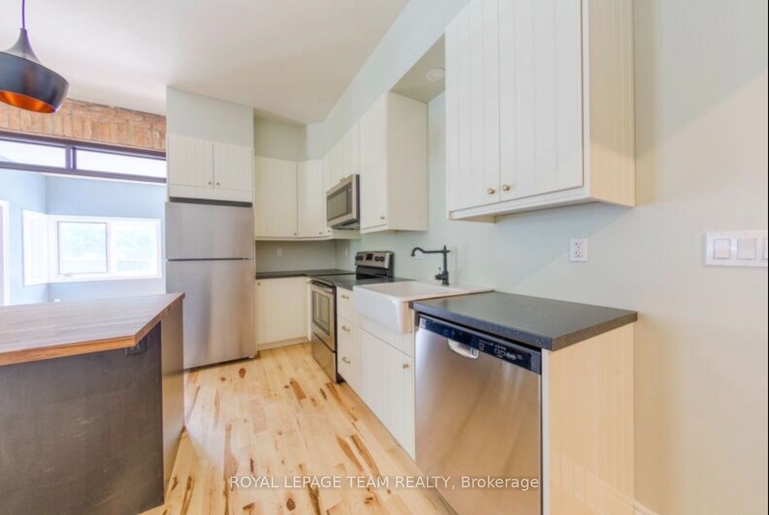 154 Elgin Street Property Photo 3