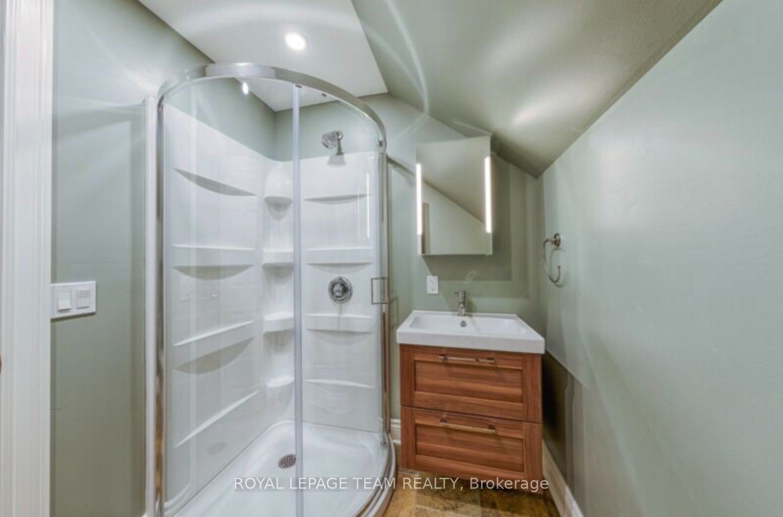 154 Elgin Street Property Photo 9