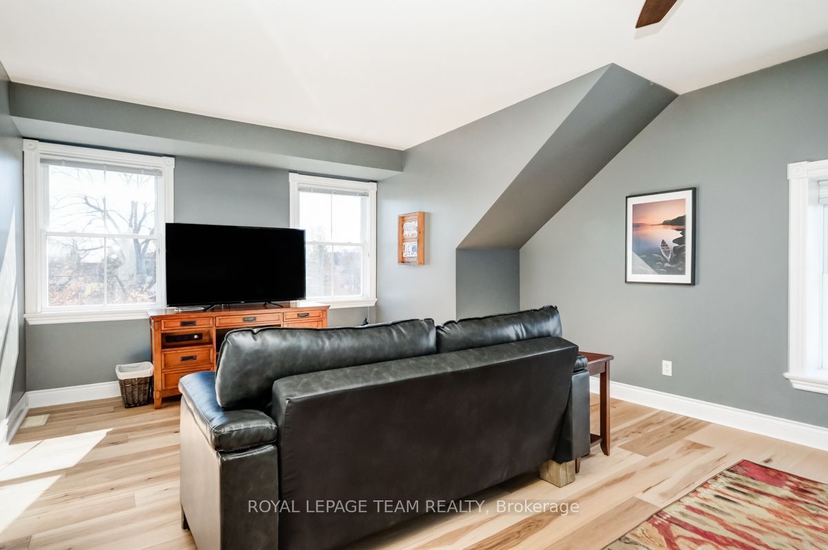 154 Elgin Street Property Photo 18