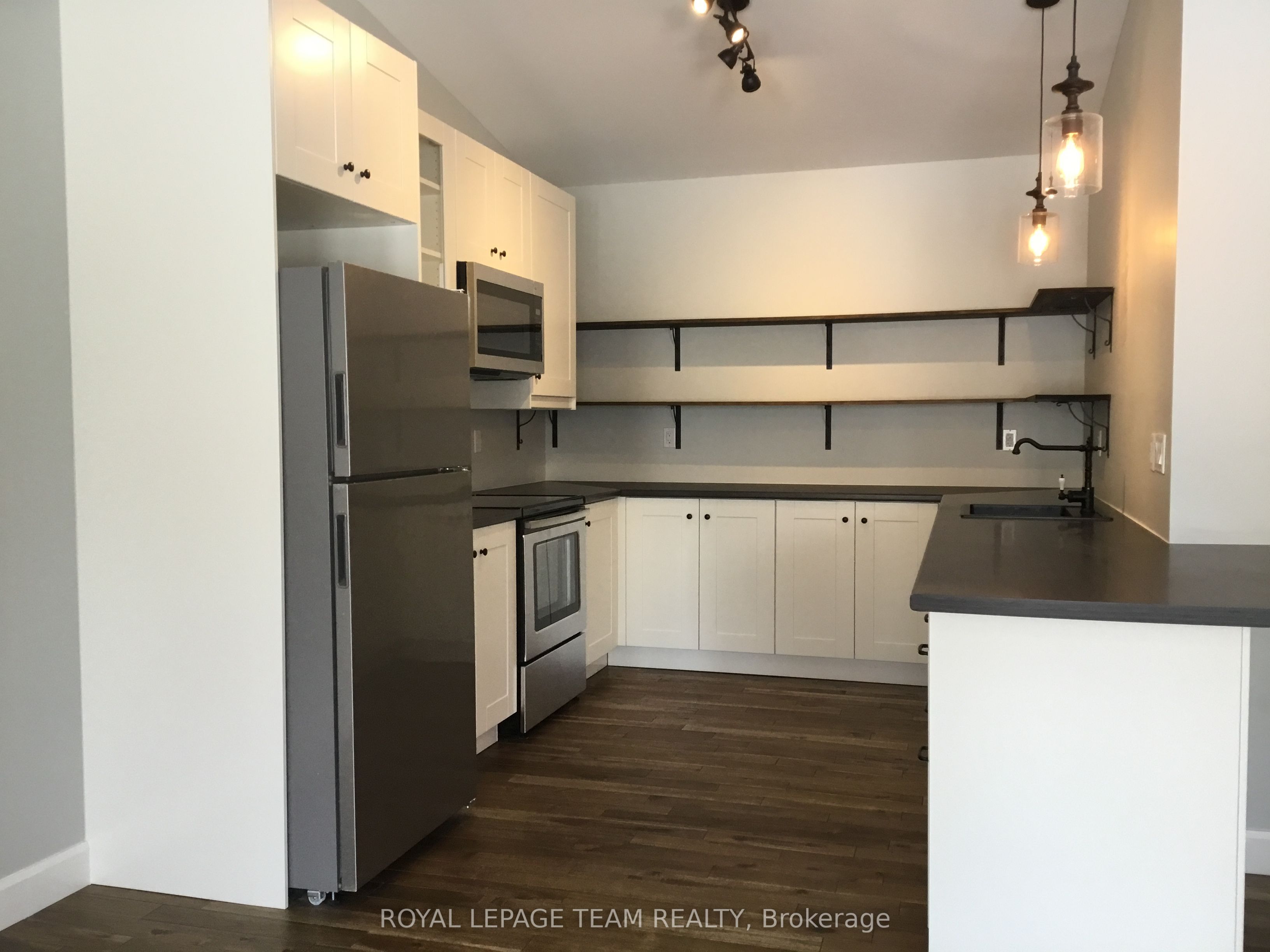 154 Elgin Street Property Photo 33