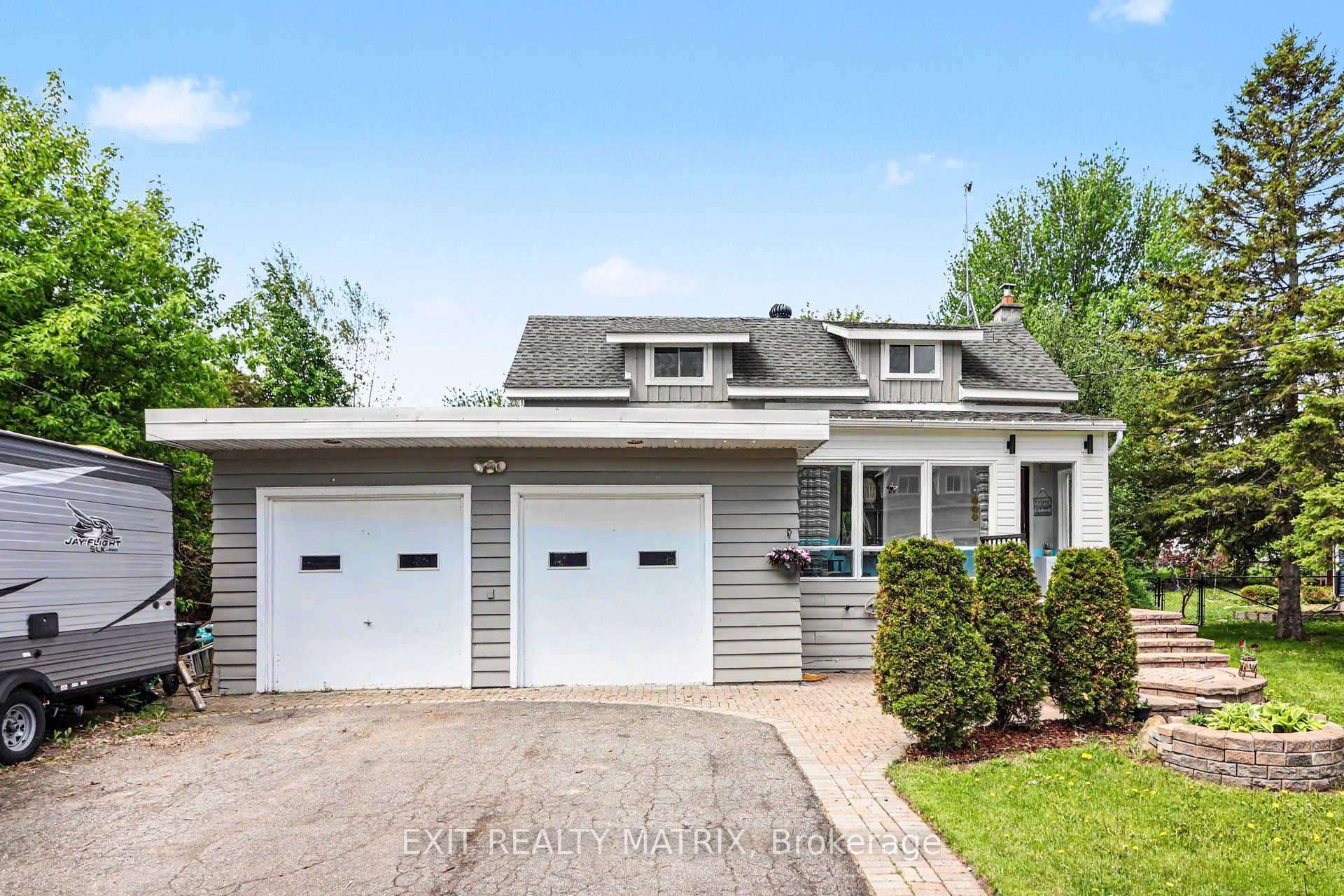 4122 Broadway Street Property Photo 1
