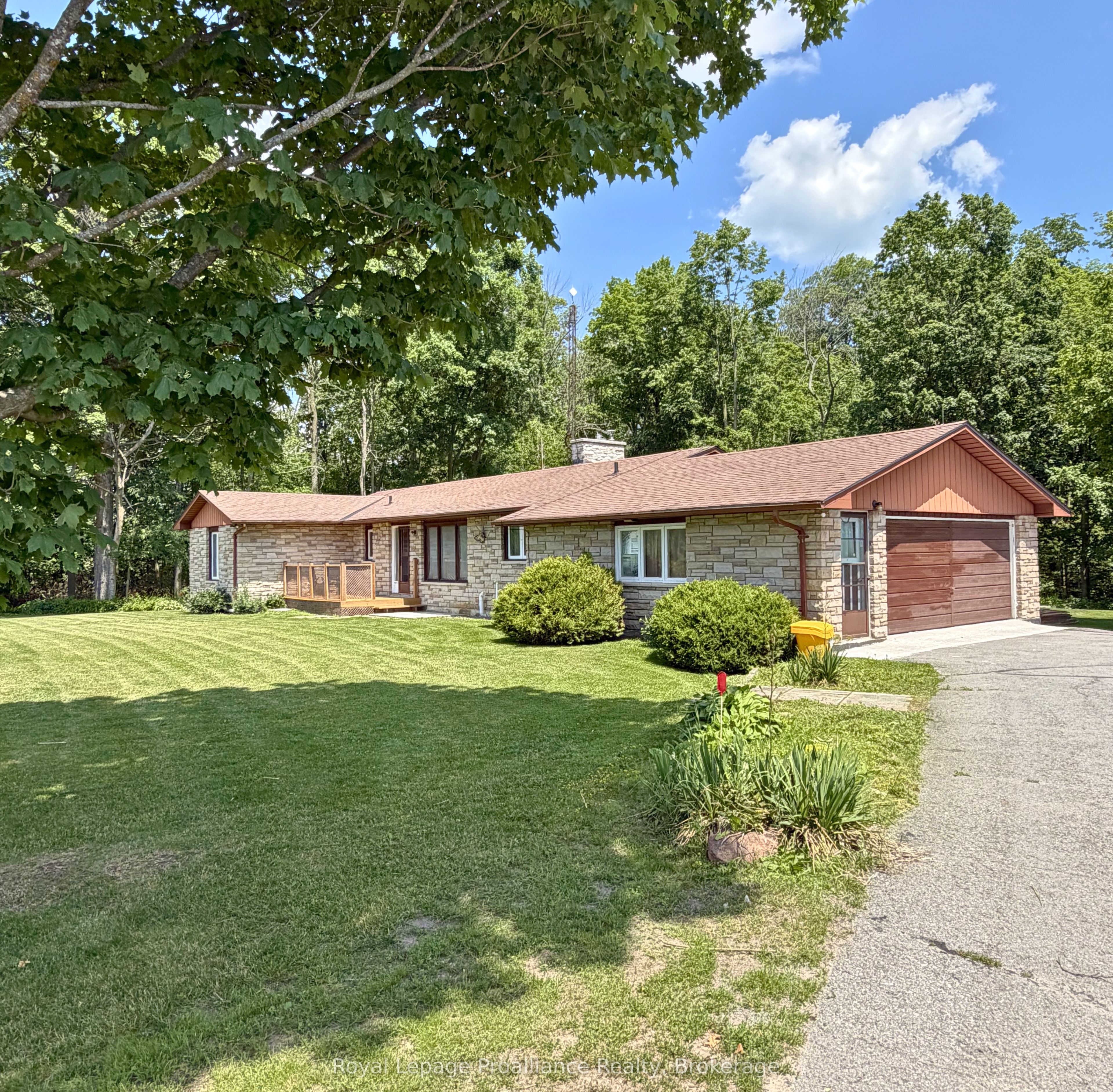 1302 Wingfield Road Property Photo 2