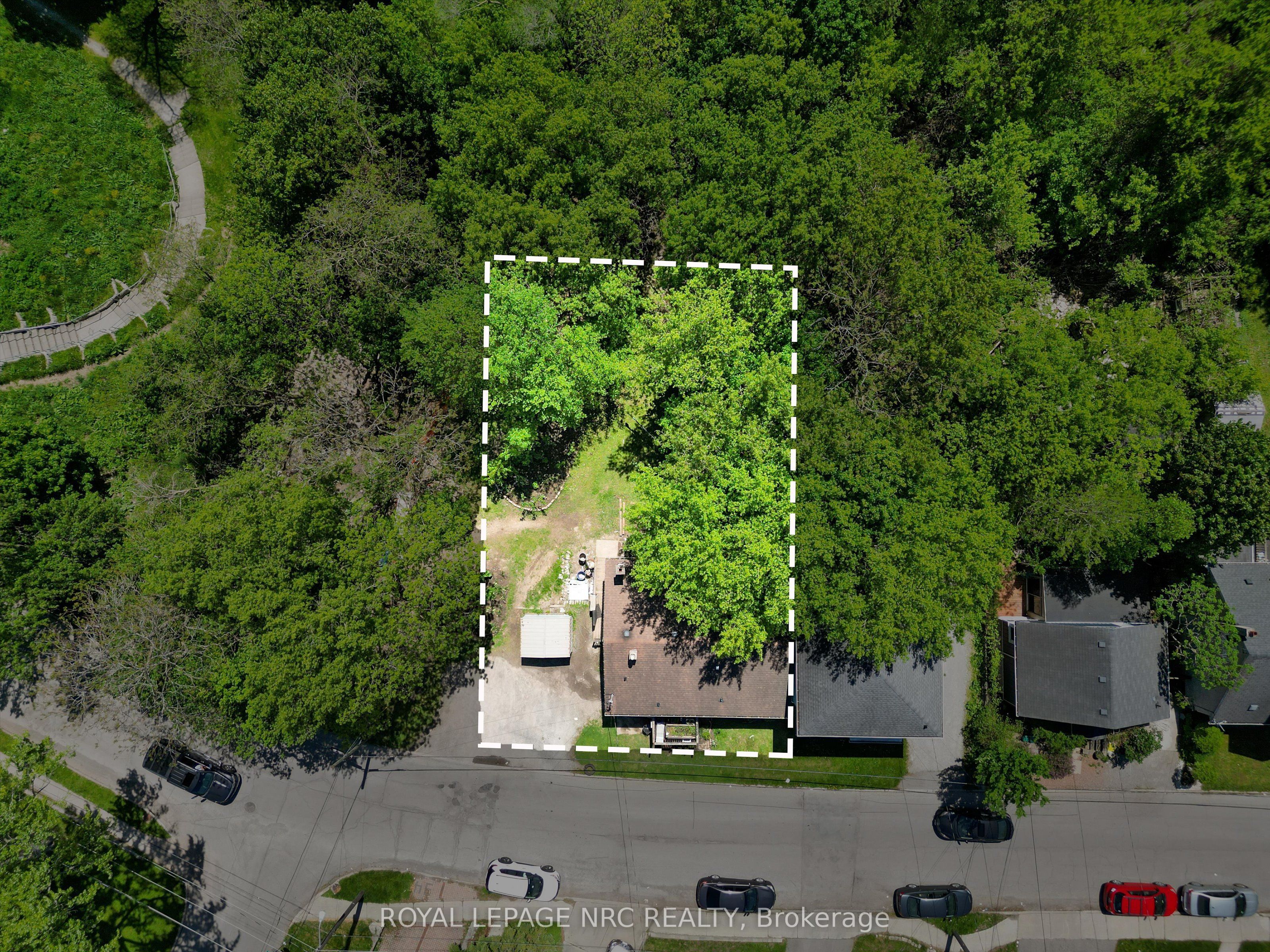 27 Gale Crescent Property Photo 6