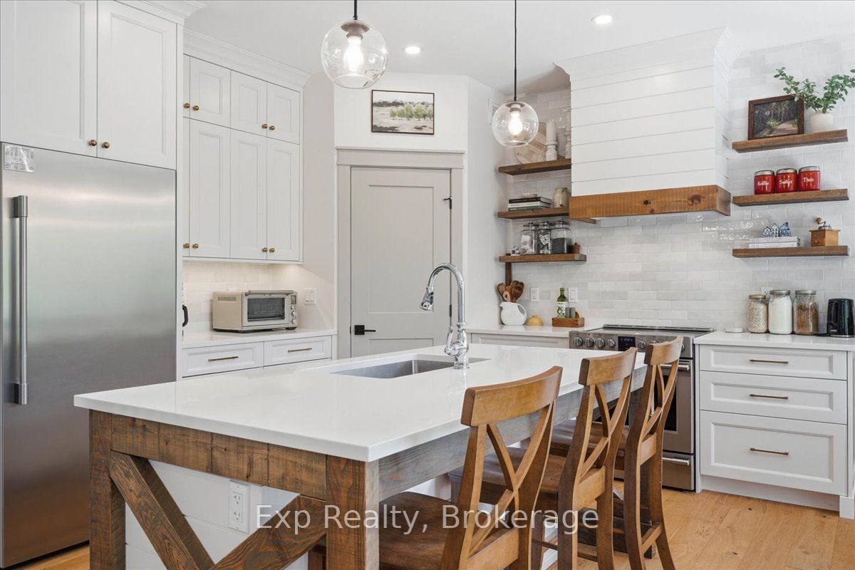 1296 Clearview Road Property Photo 6