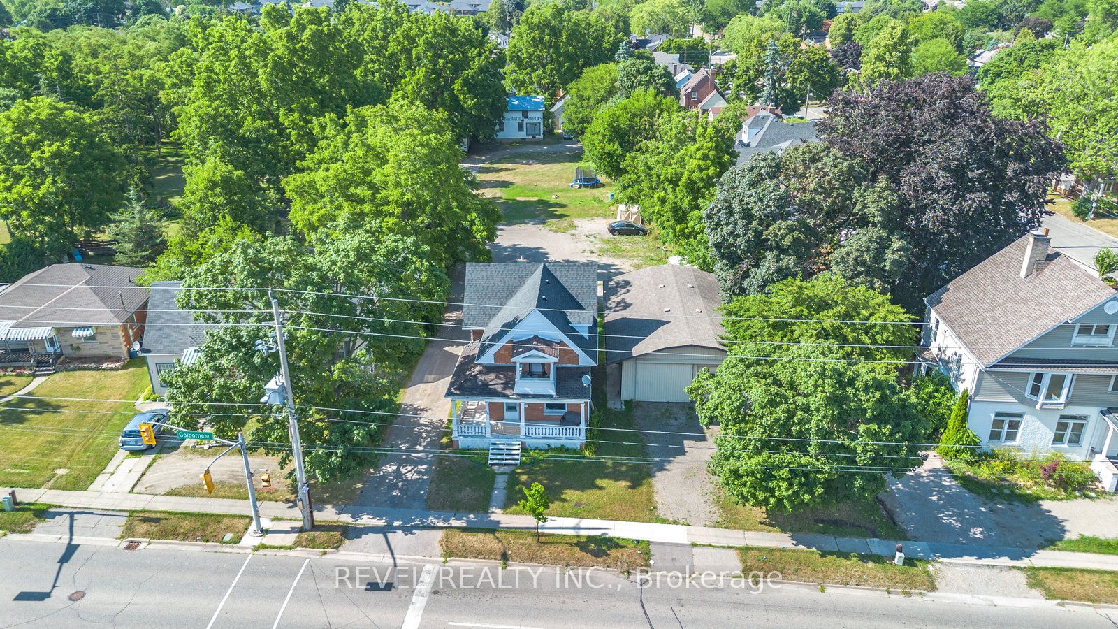 816 Colborne Street E Property Photo 4