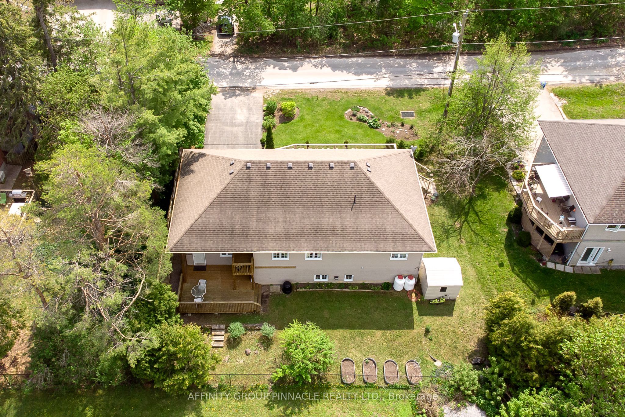 4 Head Street Property Photo 39