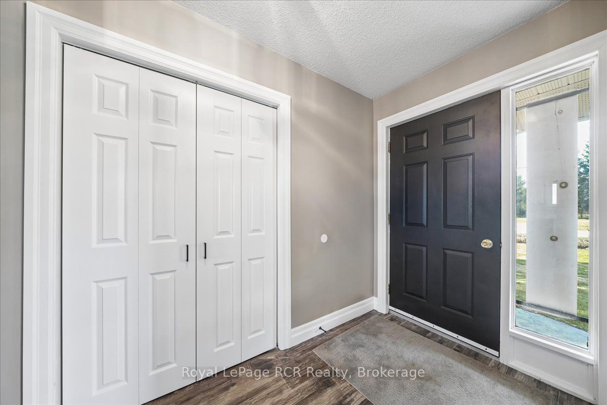 883 30th Street W Property Photo 7