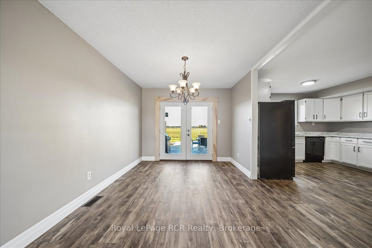 883 30th Street W Property Photo 12