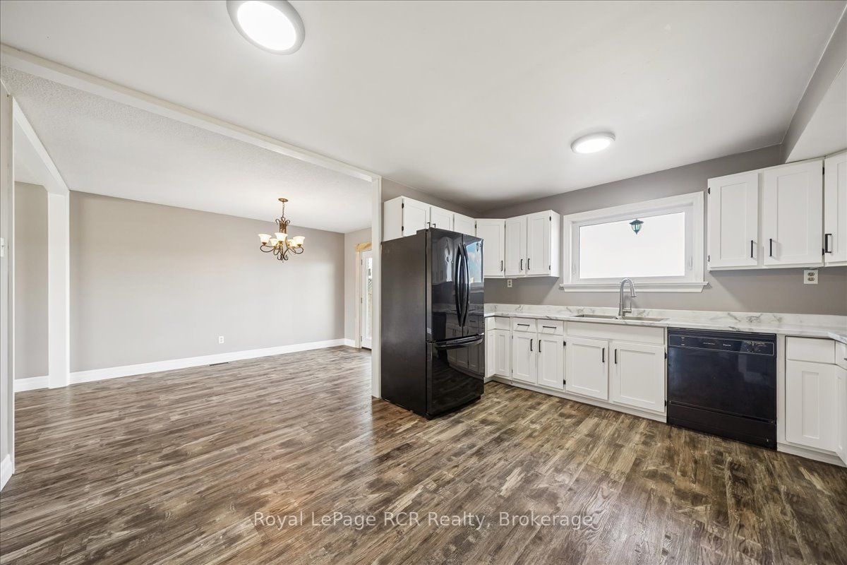 883 30th Street W Property Photo 13