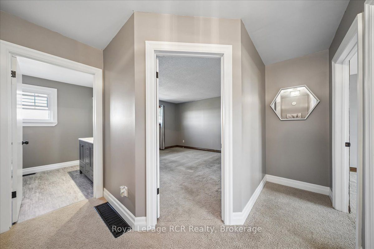883 30th Street W Property Photo 19