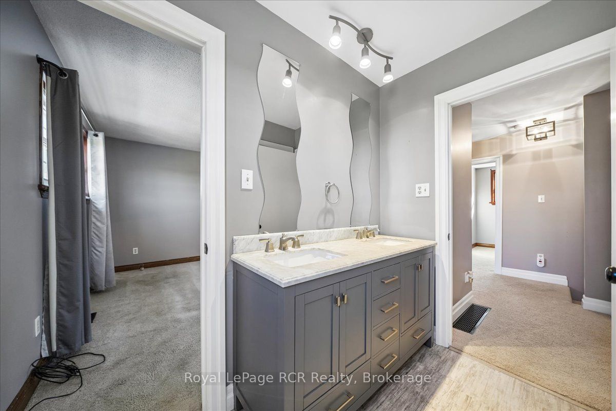 883 30th Street W Property Photo 23