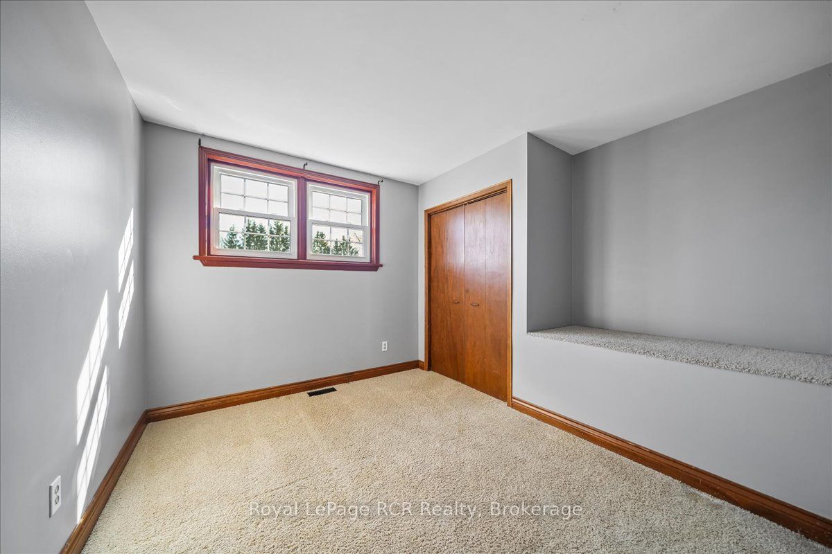 883 30th Street W Property Photo 25