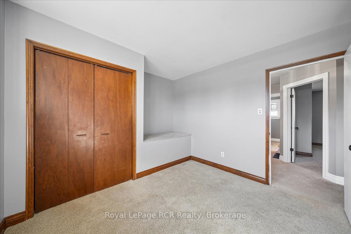883 30th Street W Property Photo 26