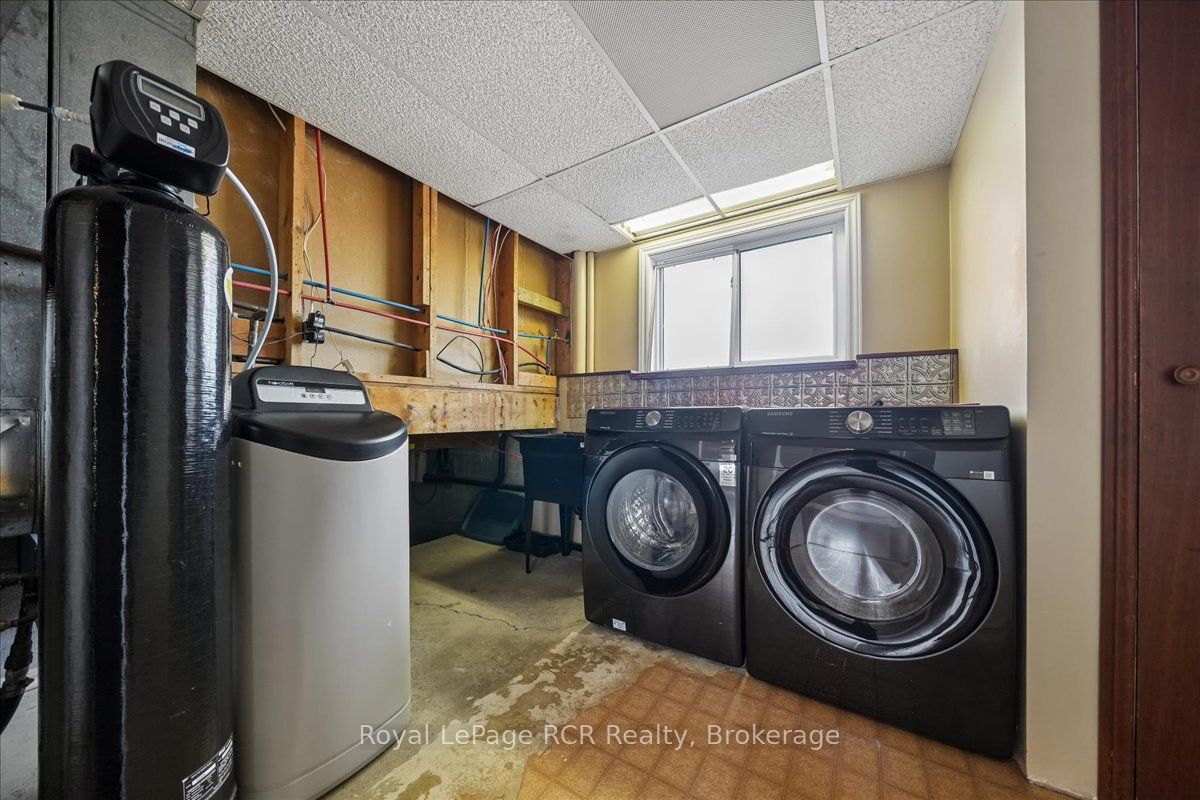 883 30th Street W Property Photo 36