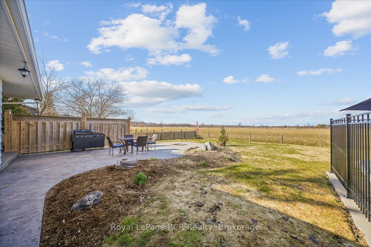883 30th Street W Property Photo 38