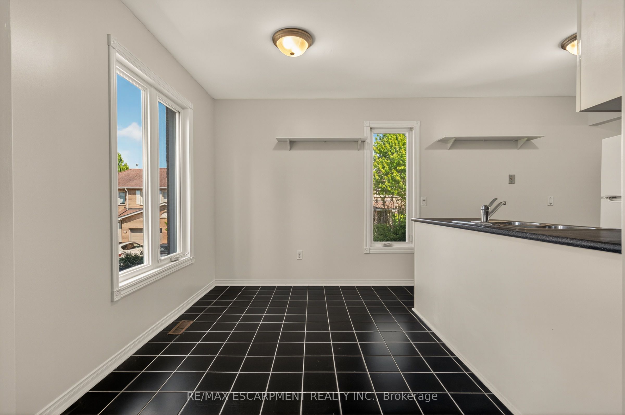 11 Pirie Drive 19 Property Photo 24