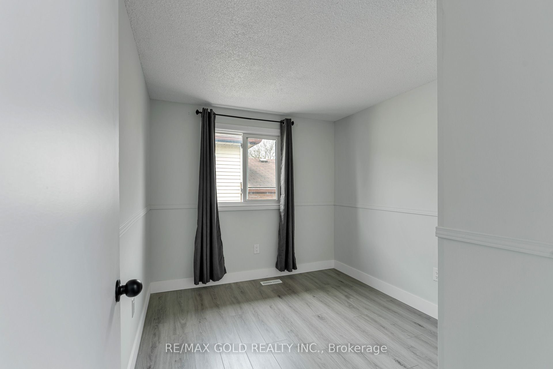 83 Speight Crescent Property Photo 15