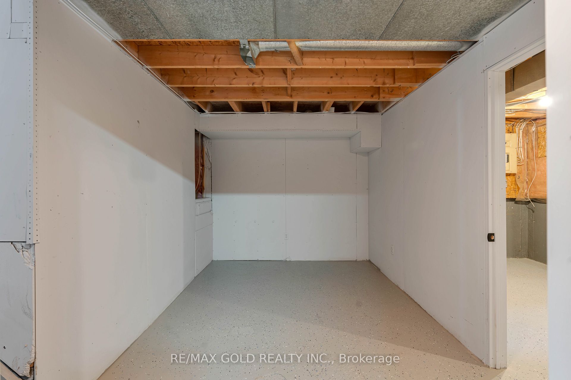 83 Speight Crescent Property Photo 20