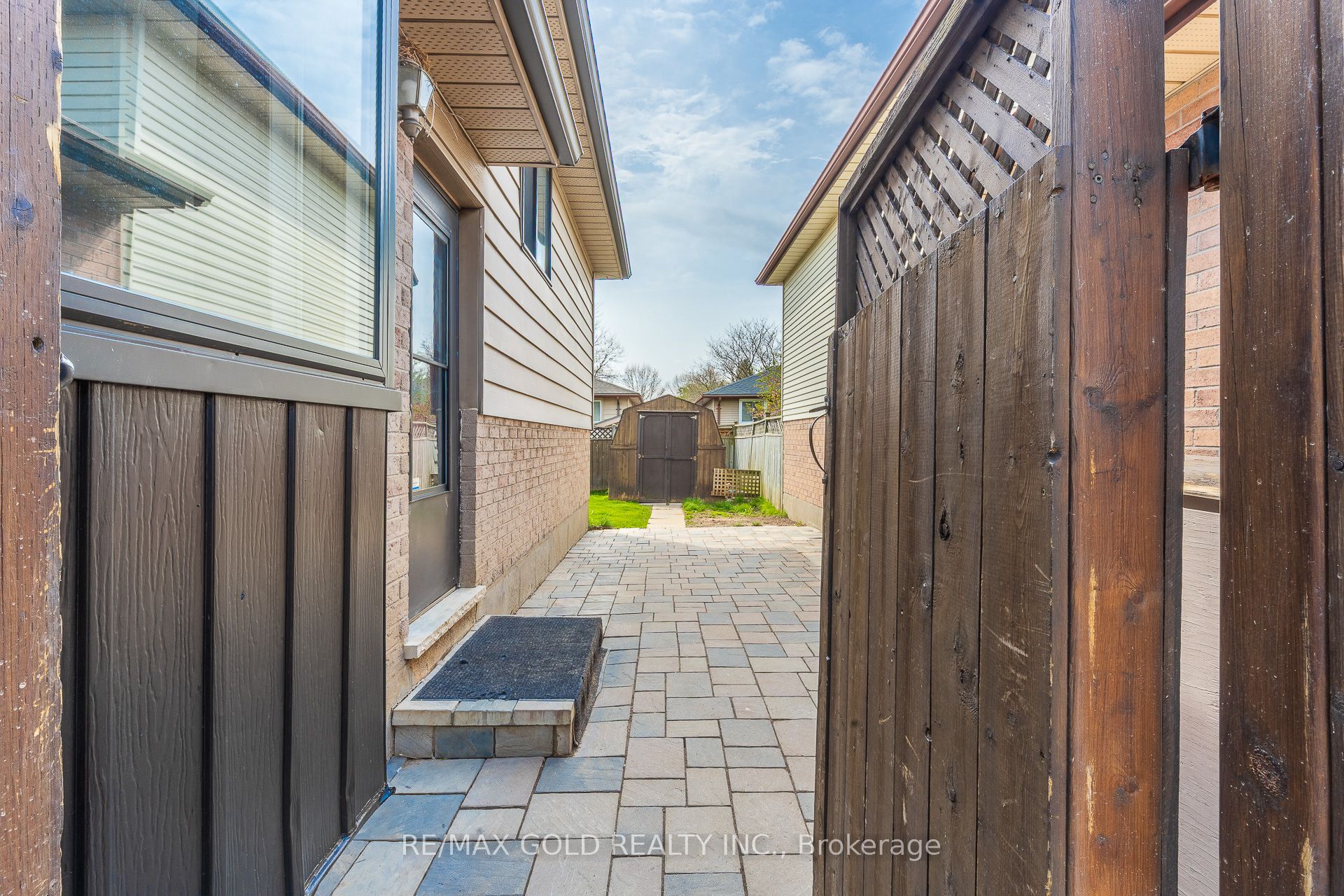 83 Speight Crescent Property Photo 22
