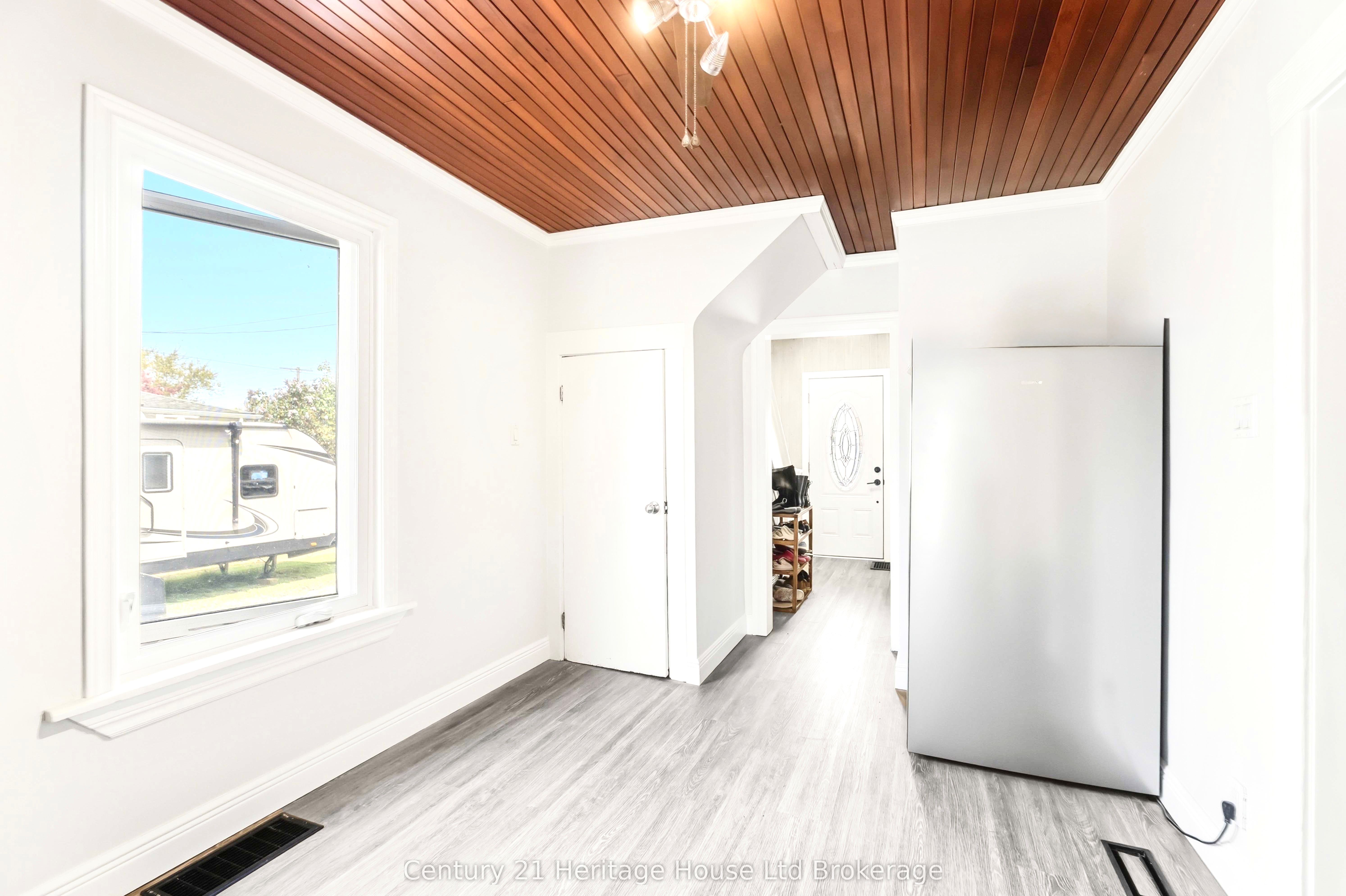 34 Humboldt Parkway Property Photo 6